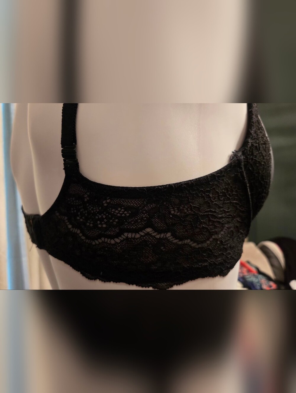 Victoria's Secret Dream Angels Push-Up Bra - Picture 3 of 4